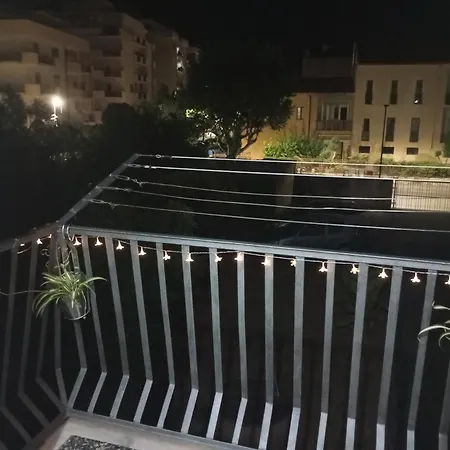 公寓 A Due Passi Dal Mare 普拉亚·阿马勒